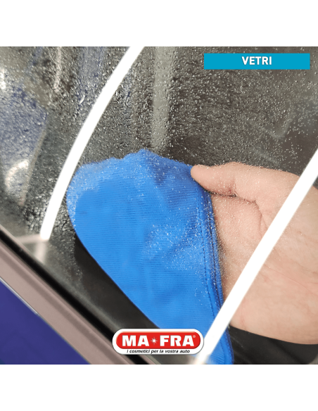 3Shine è un tris di panni specifici per carrozzeria, vetri e plastiche